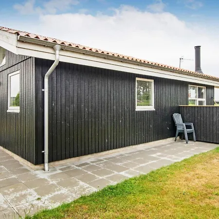 Holiday home 6 Person In R Nde Ronde