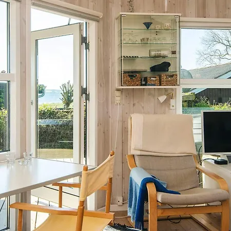 6 Person In R Nde Holiday home Ronde