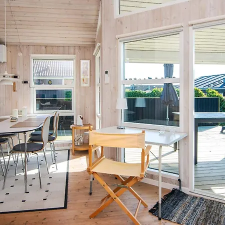 6 Person In R Nde Holiday home *