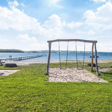 6 Person In Ronde-by Traum Vakantiehuis